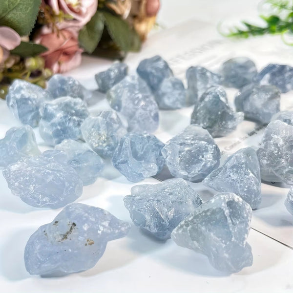 1-4cm raw celestite