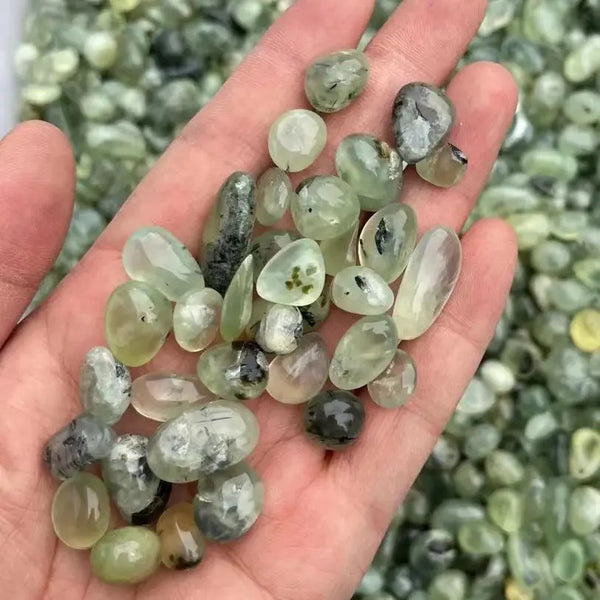 Natural Prehnite Green Grape Quartz Crystal Gravel Stone