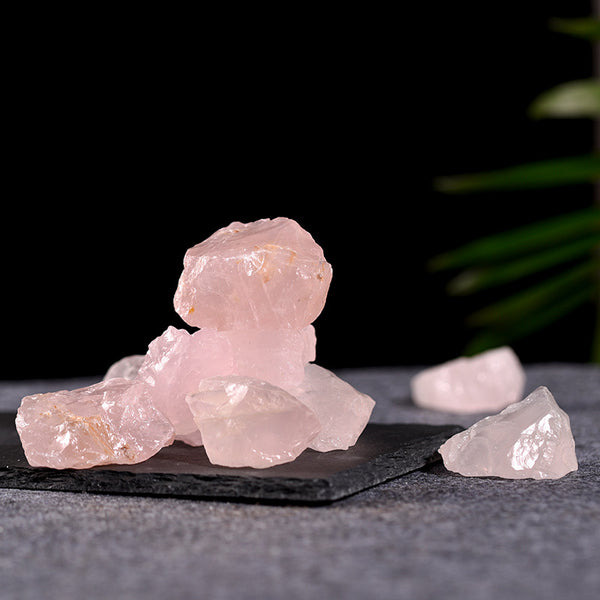 Natural Rose Quartz Raw Stone 100g - Healing Crystal for Love, Compassion, and Self-Care