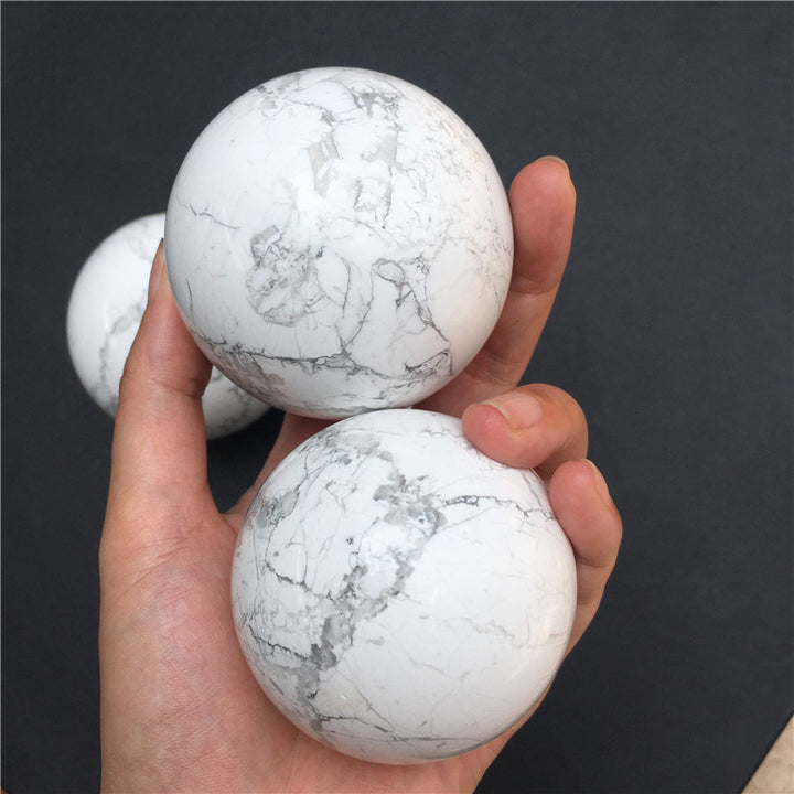 Wholesale Natural White Turquoise Howlite Sphere Balls